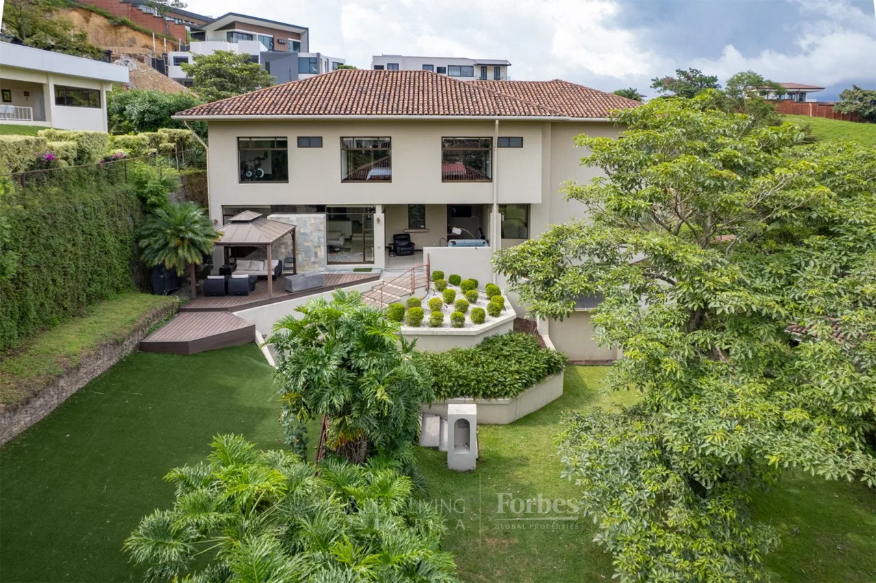 Luxury Furnished Home with Views in Cerro Real, Escazú