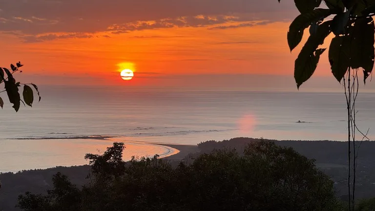 Front-Row Ocean View Lot in the Exclusive Mountains of La Unión, photo 11