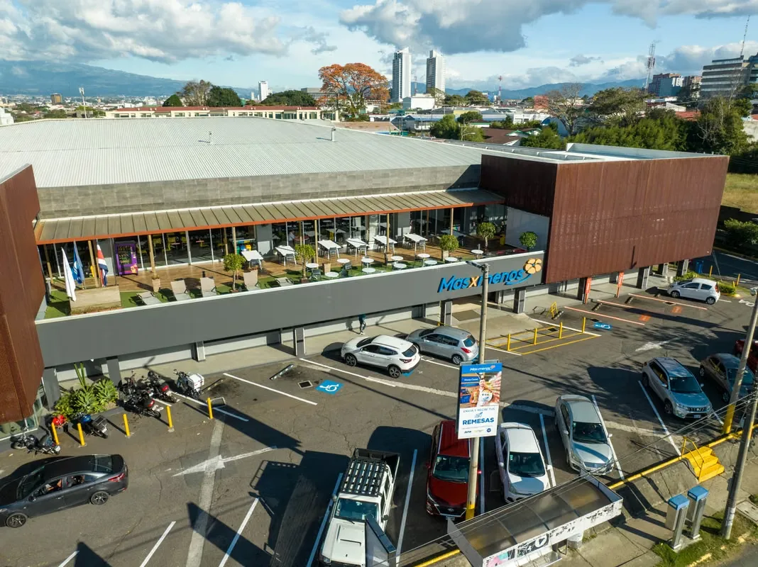 The DC Encore is a modern and strategically located working space, ideal for companies looking for a safe and comfortable environment for their business activities.
