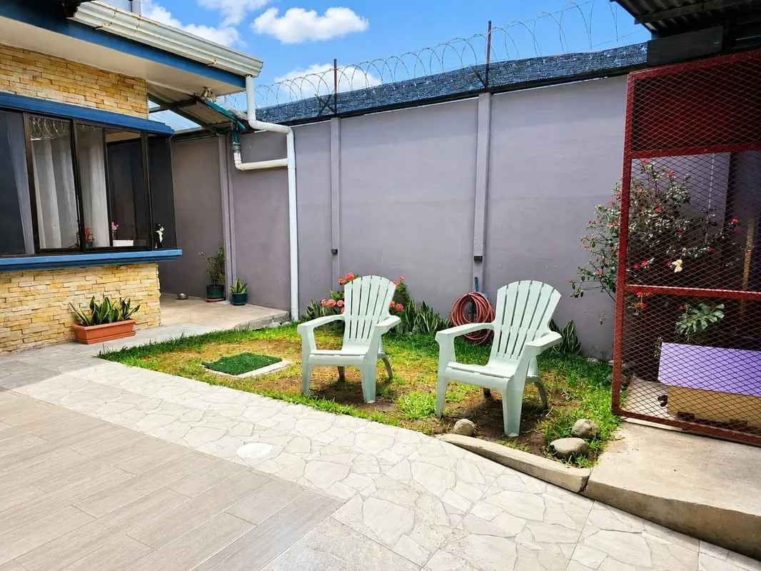 Casa en venta en Patarra de Desamparados, photo 4