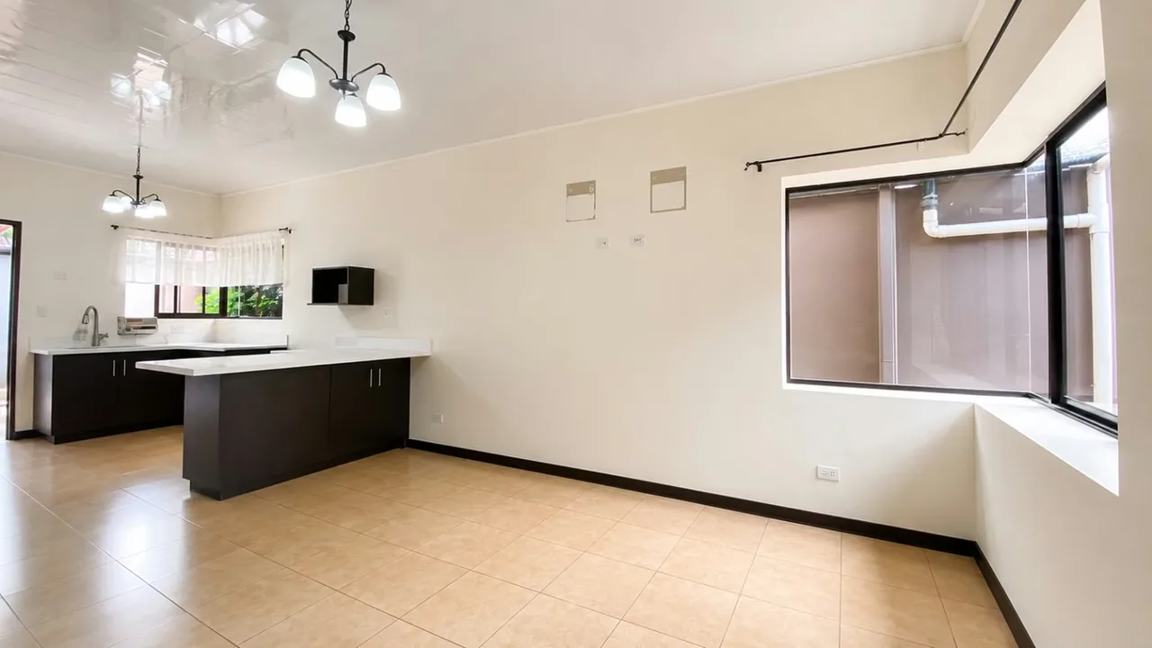 Casa en venta en Patarra de Desamparados, photo 5
