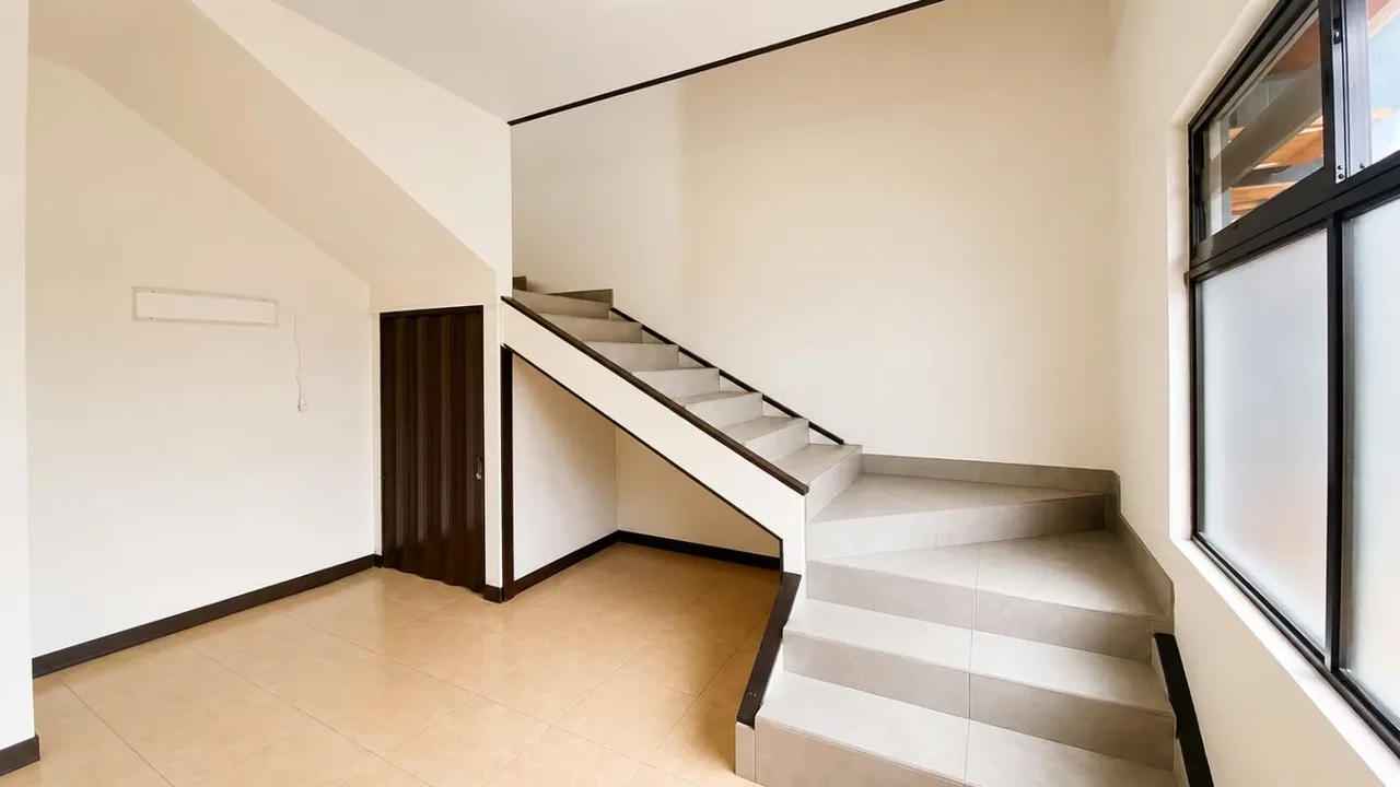 Casa en venta en Patarra de Desamparados, photo 10