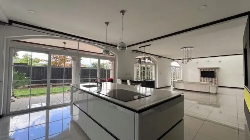 Spectacular House for Sale in Colinas de Montealegre, photo 9