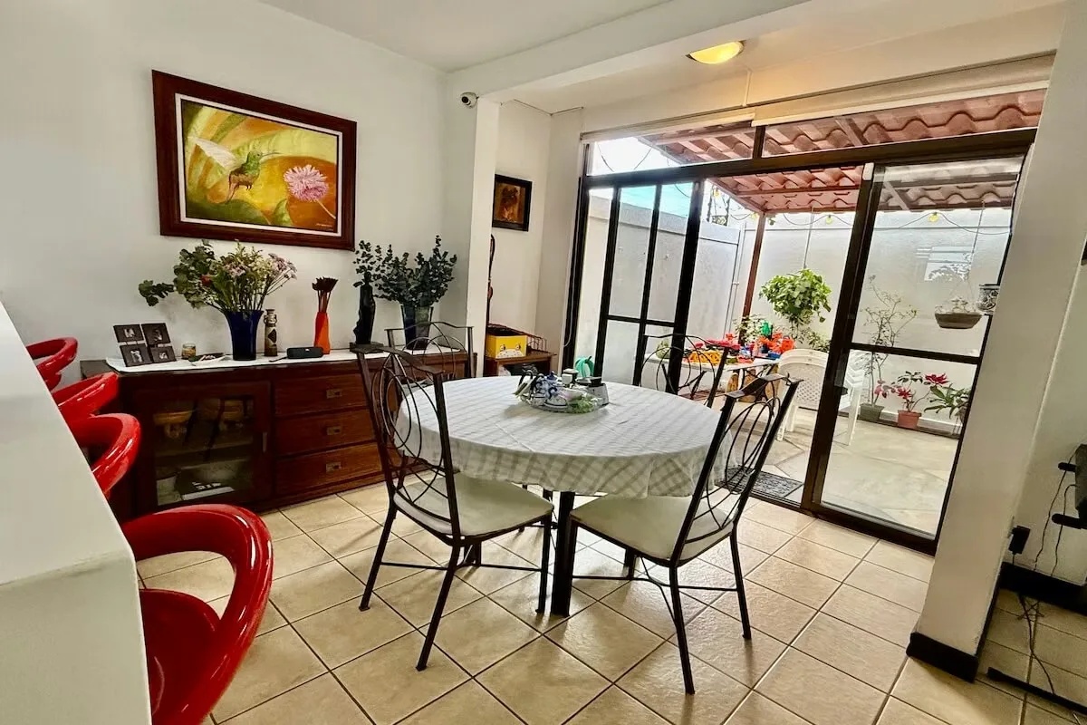 Dining room, guest toilet, integrated kitchen with counter top, granite, gas template. Terrace with garden. ..., photo 5