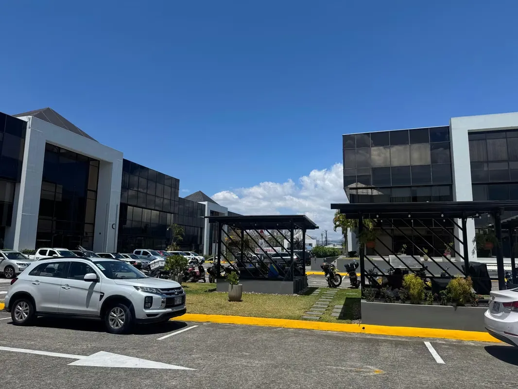 OFICENTRO DEL ESTE A PASOS DEL MALL SAN PEDRO MEGA OFICINA EN ALQUILER AMUEBLADA, photo 3