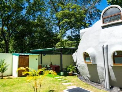 ¡Exclusiva casa domo de 2 dormitorios con piscina, a poca distancia de la playa!, photo 3