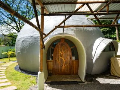 ¡Exclusiva casa domo de 2 dormitorios con piscina, a poca distancia de la playa!, photo 10