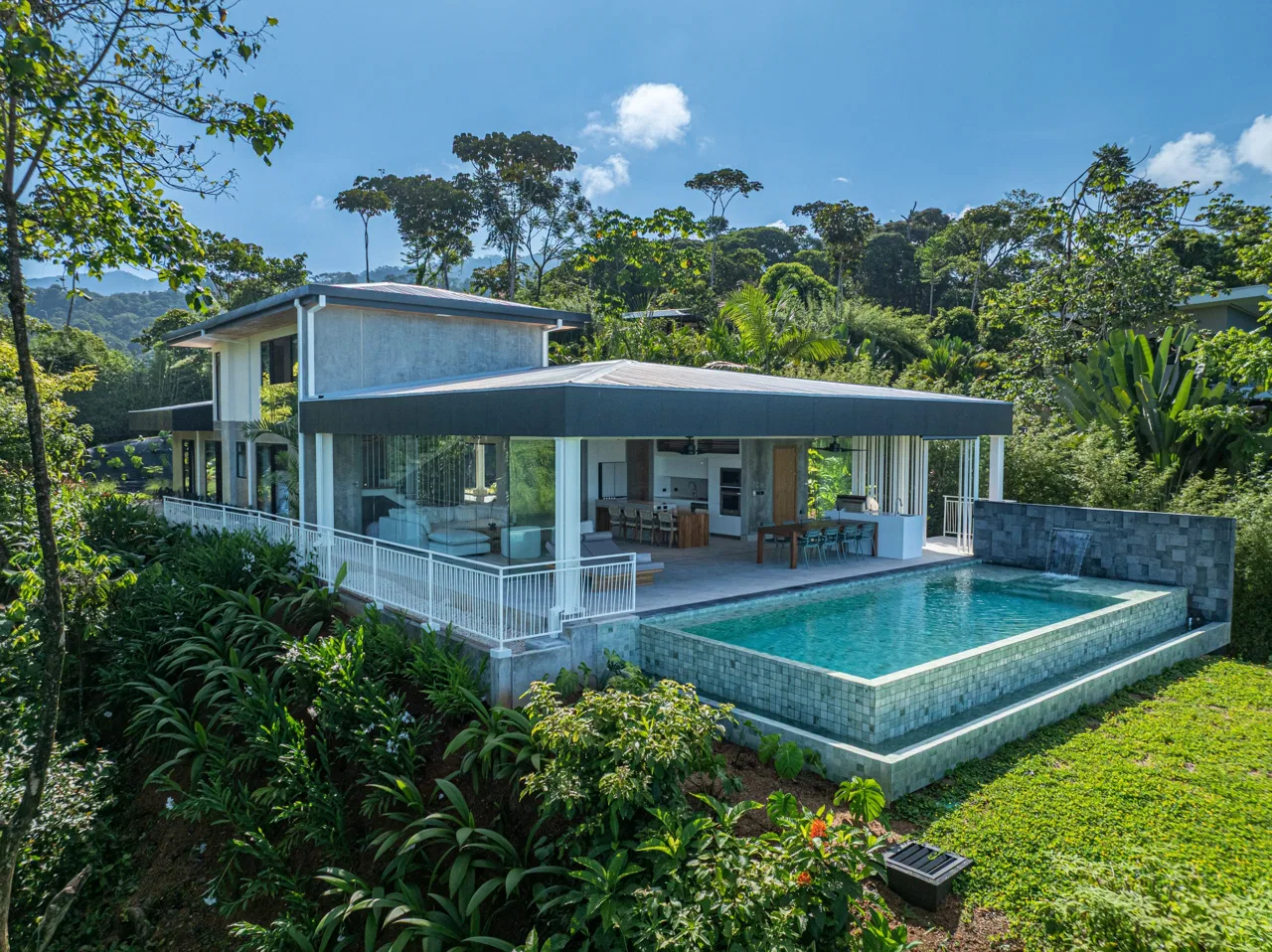 New contemporary tropical villa boasts with a movie theater and views of the iconic whale’s tail, photo 15