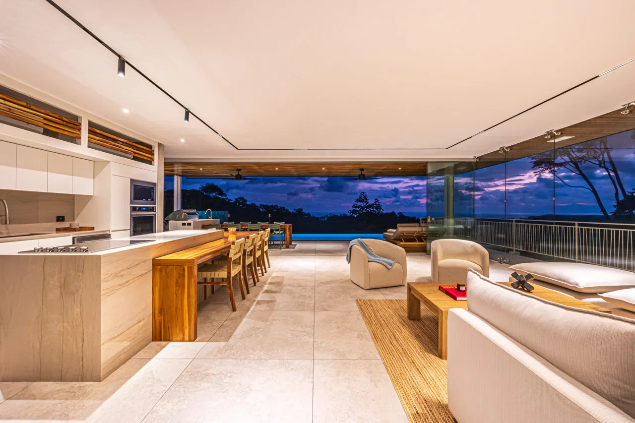 New contemporary tropical villa boasts with a movie theater and views of the iconic whale’s tail, photo 9
