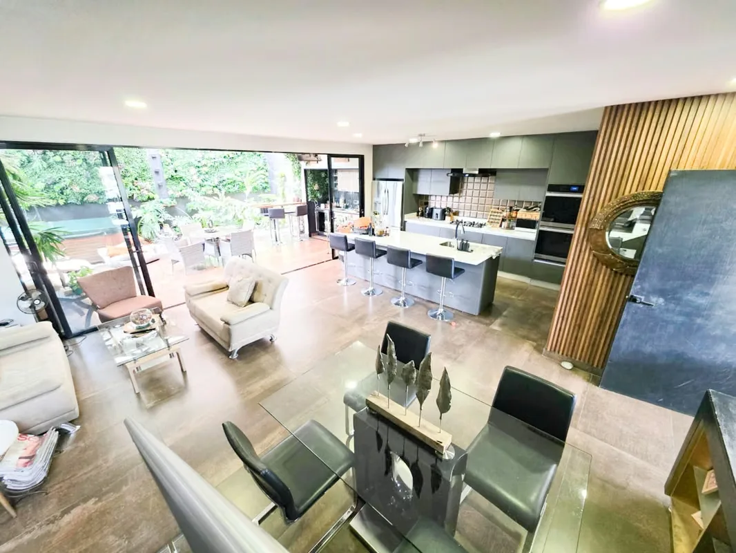 House for sale in Guachipelín Escazú