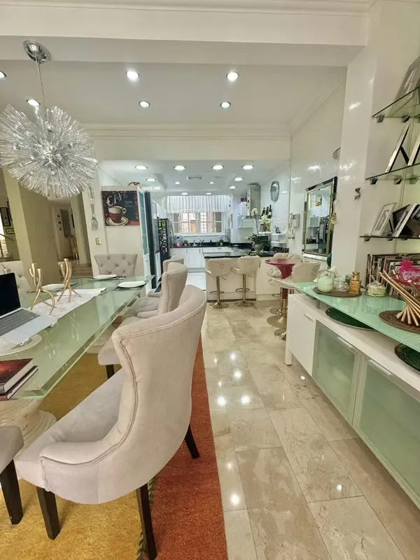 Amplia y elegante propiedad de 450 m² de construcción sobre 410 m² de terreno, diseñada para brindar comodidad, funcionalidad y acabados de alta calidad en cada espacio., photo 11