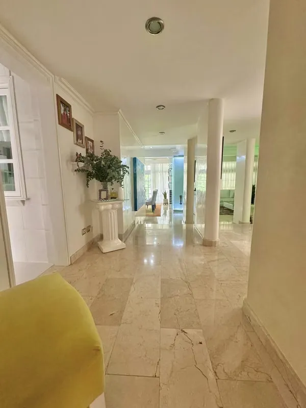 Amplia y elegante propiedad de 450 m² de construcción sobre 410 m² de terreno, diseñada para brindar comodidad, funcionalidad y acabados de alta calidad en cada espacio., photo 6