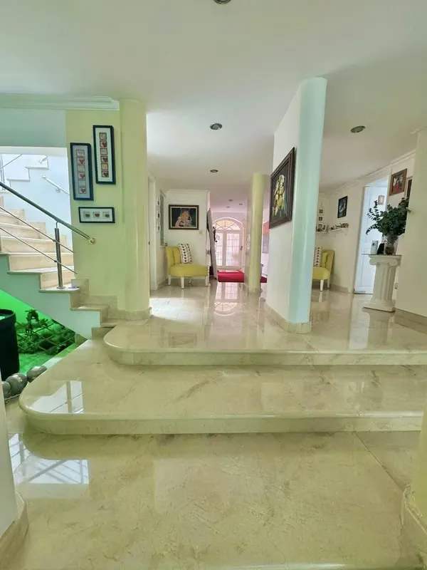 Amplia y elegante propiedad de 450 m² de construcción sobre 410 m² de terreno, diseñada para brindar comodidad, funcionalidad y acabados de alta calidad en cada espacio., photo 7