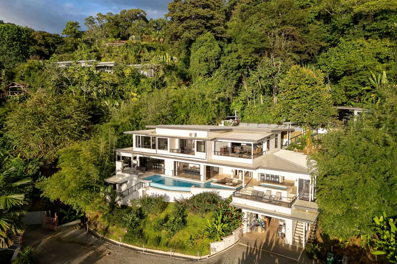 Villa Cielo Azul Villa en la cima de una colina con piscina infinita, photo 2