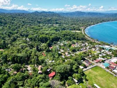 Wellness, Nature & Conscious Luxury Meet the Caribbean Sea
