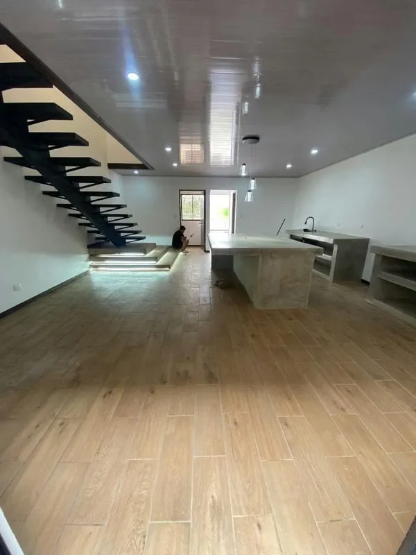 Alquiler de bonito apartamento en Rohrmoser.