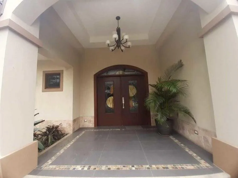 Venta de Casa en Rio Oro, Santa Ana. - Venta en Santa Ana, photo 2