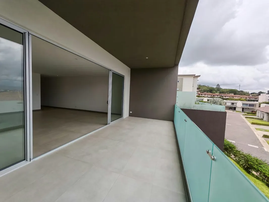Apartamento en alquiler con 3 habitaciones y terraza en Condominio Dukana para Estrenar, photo 9