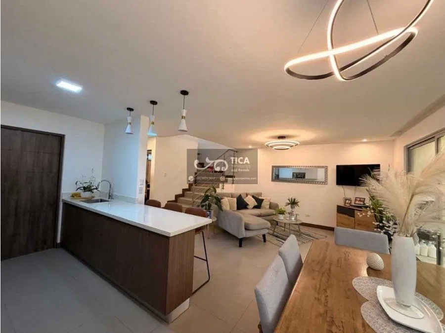 Condominio en San Joaquínde Flores