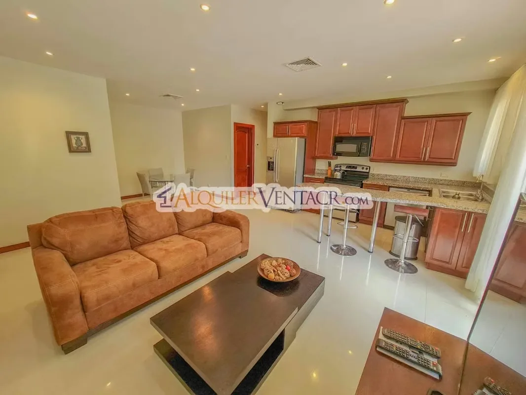 Apartamento amueblado en San Rafael de Escazú con balcón y amenidades, photo 4
