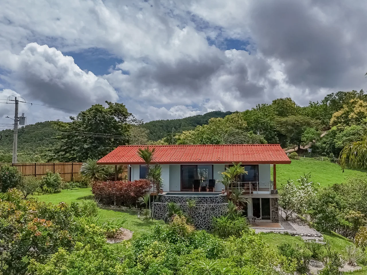 Casa Cavalier - 3BR Ocean View Mountain Home with Studio Apartment, photo 3