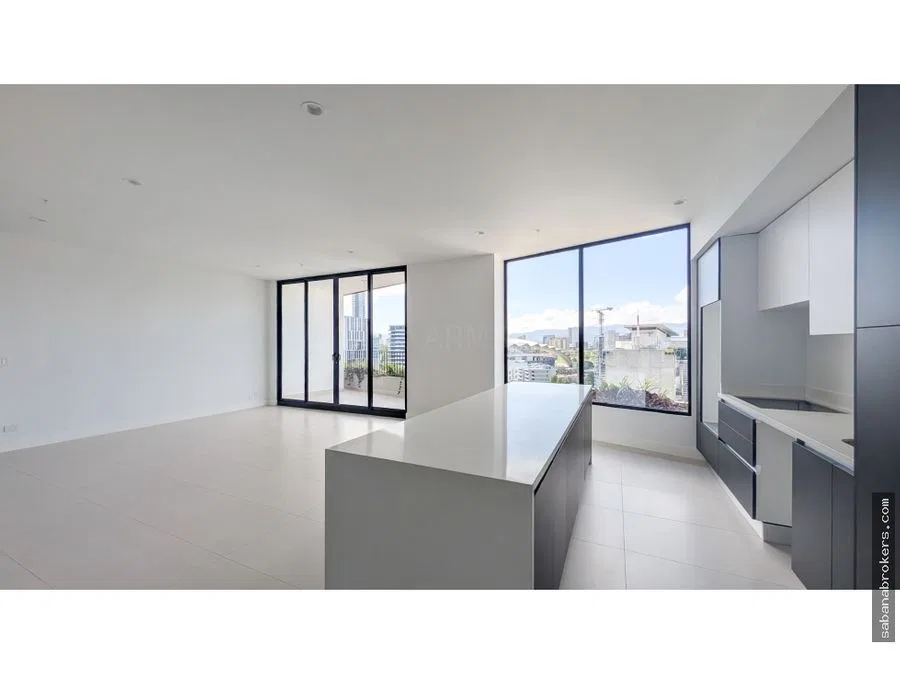 Spectacular brand-new Penthouse Parkwood Nunciatura