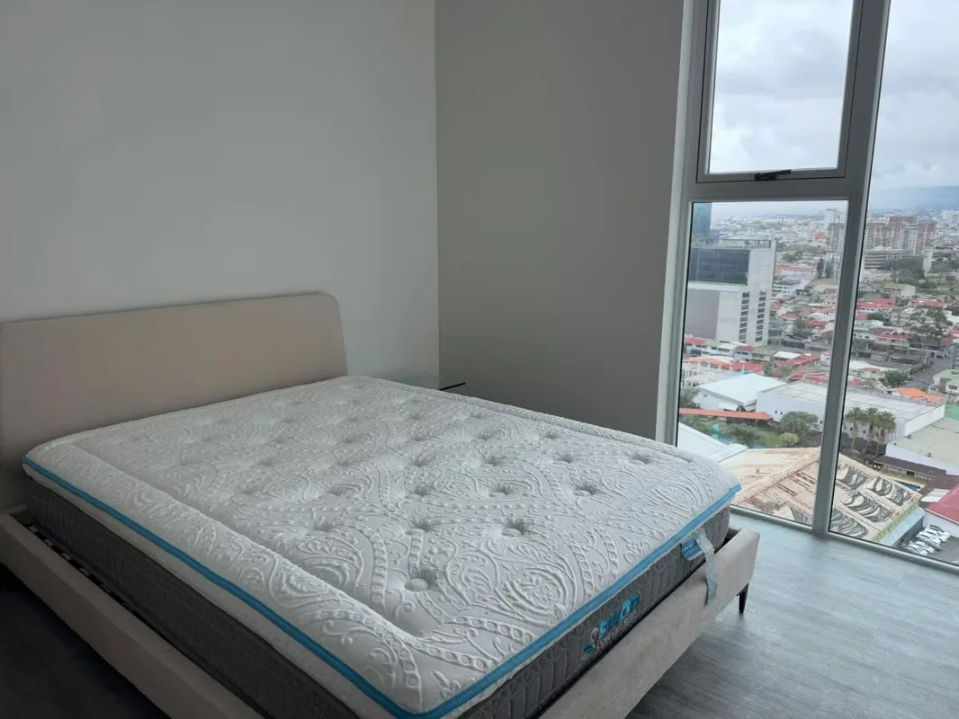 Enjoy contemporary city living in this high-floor 64 m² (688 sq ft) apartment located on the 22nd floor of Secrt Sabana, featuring wall-to-ceiling windows with unobstructed east-facing ..., photo 5