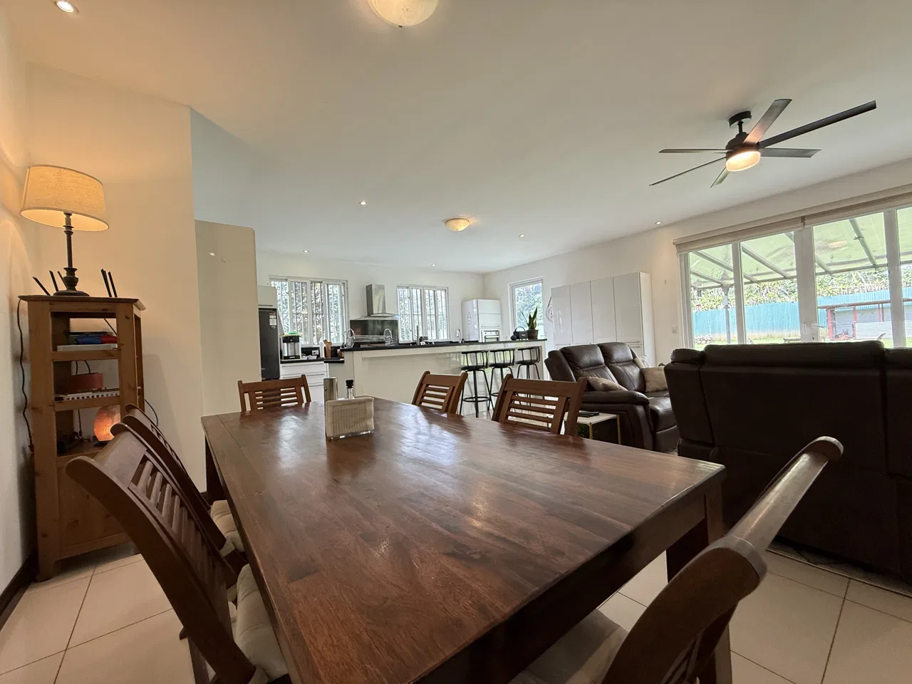 Multi-Home Estate with Endless Possibilities Just 13 Minutes from the Airport, photo 11