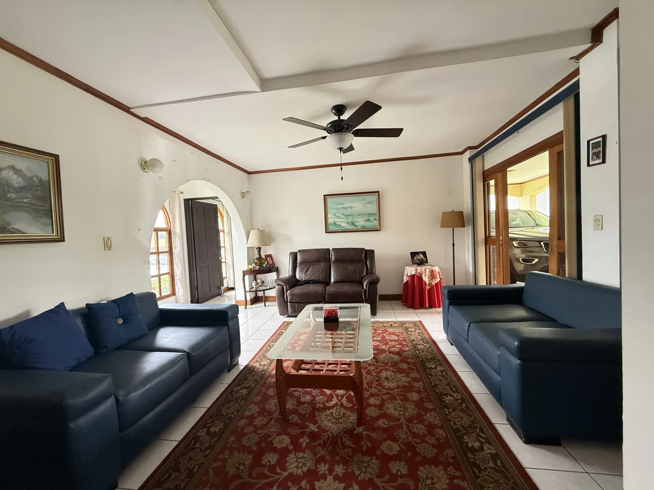 Multi-Home Estate with Endless Possibilities Just 13 Minutes from the Airport, photo 17