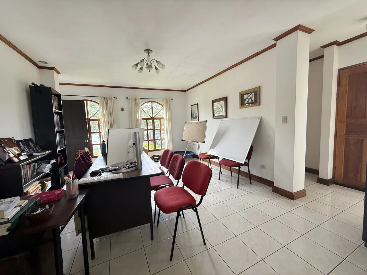 Multi-Home Estate with Endless Possibilities Just 13 Minutes from the Airport, photo 19