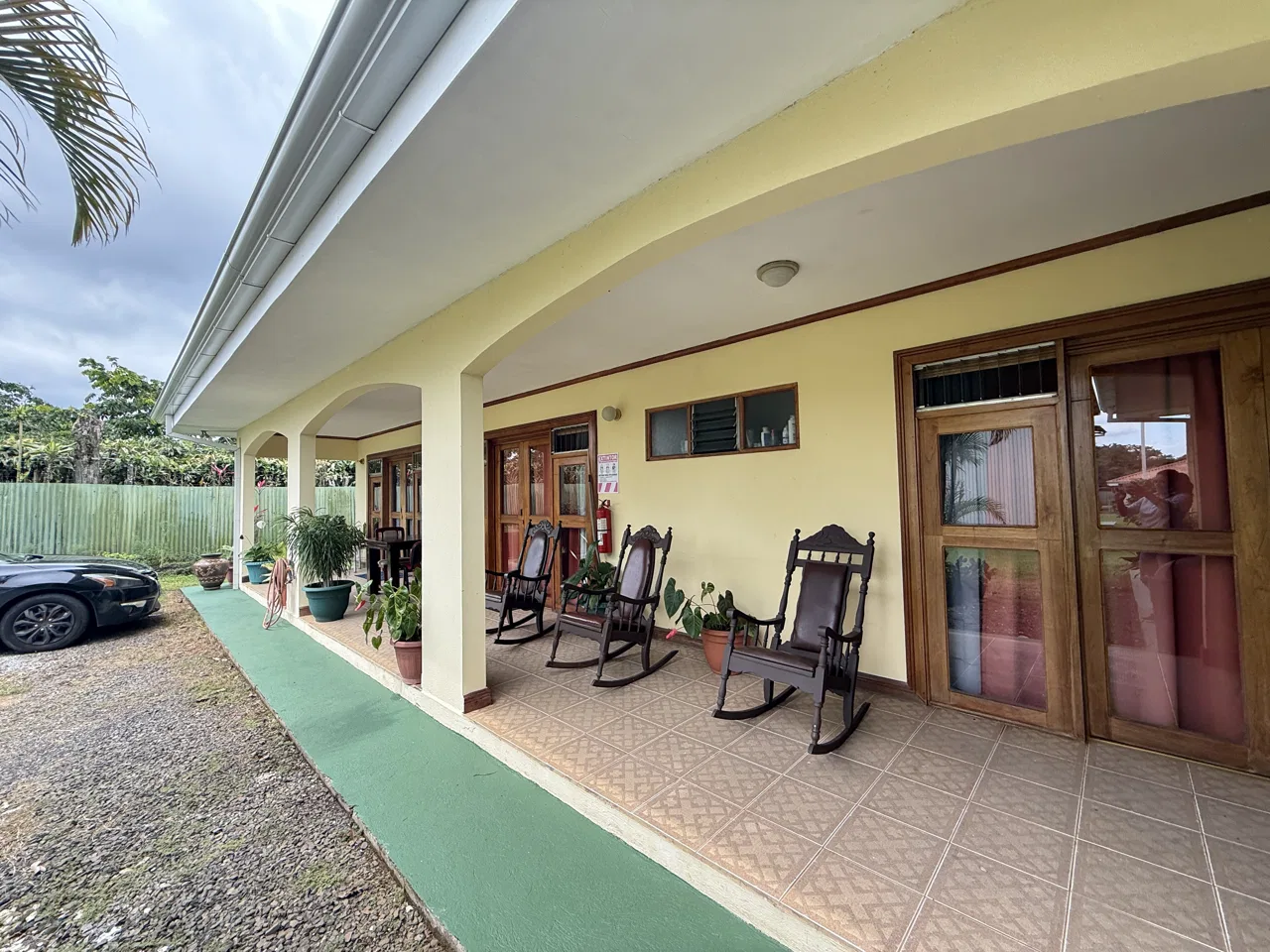Multi-Home Estate with Endless Possibilities Just 13 Minutes from the Airport, photo 25