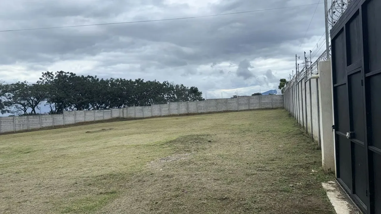 Lote con uso residencial, comercial e industrial de bajo impacto, photo 4
