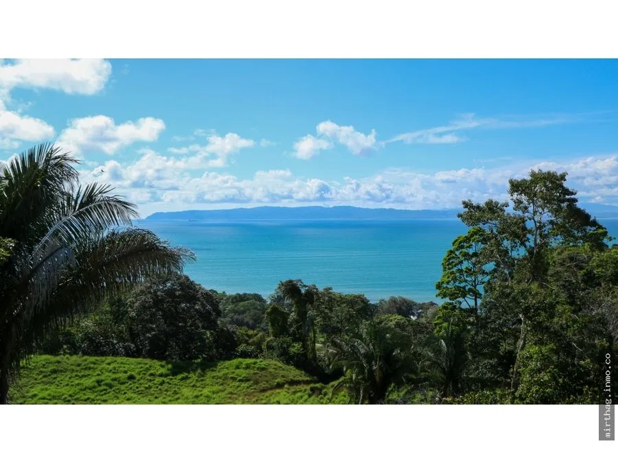 Land for Sale with Ocean Views