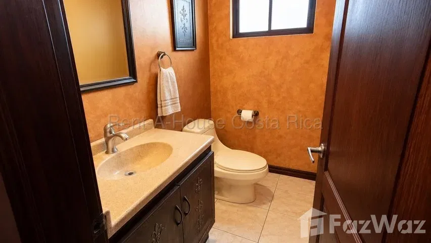 6 Bedroom Retail space for Sale at Los Angeles San Rafael for $372,000, photo 15