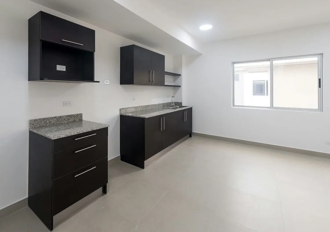 Large and comfortable spaces for you and your family, in the vicinity of everything necessary for daily life.