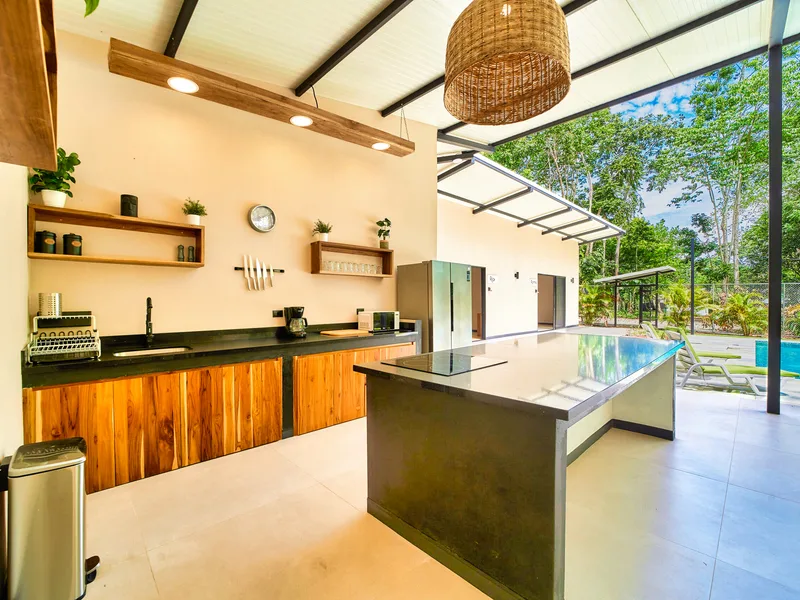 4 Bed Single Family Homes For Sale in Cahuita, photo 9