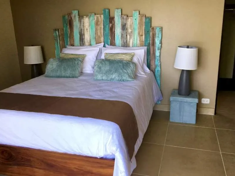 4 Bed Single Family Homes For Sale in Playa Potrero, photo 9