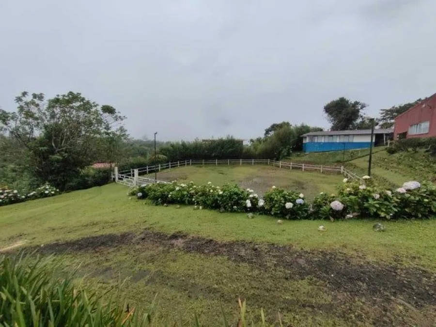 Lote de 2.700 m2 en excelente ubicación en el Carmen de Guadalupe RAH 23677 - Venta en Goicoechea, photo 11