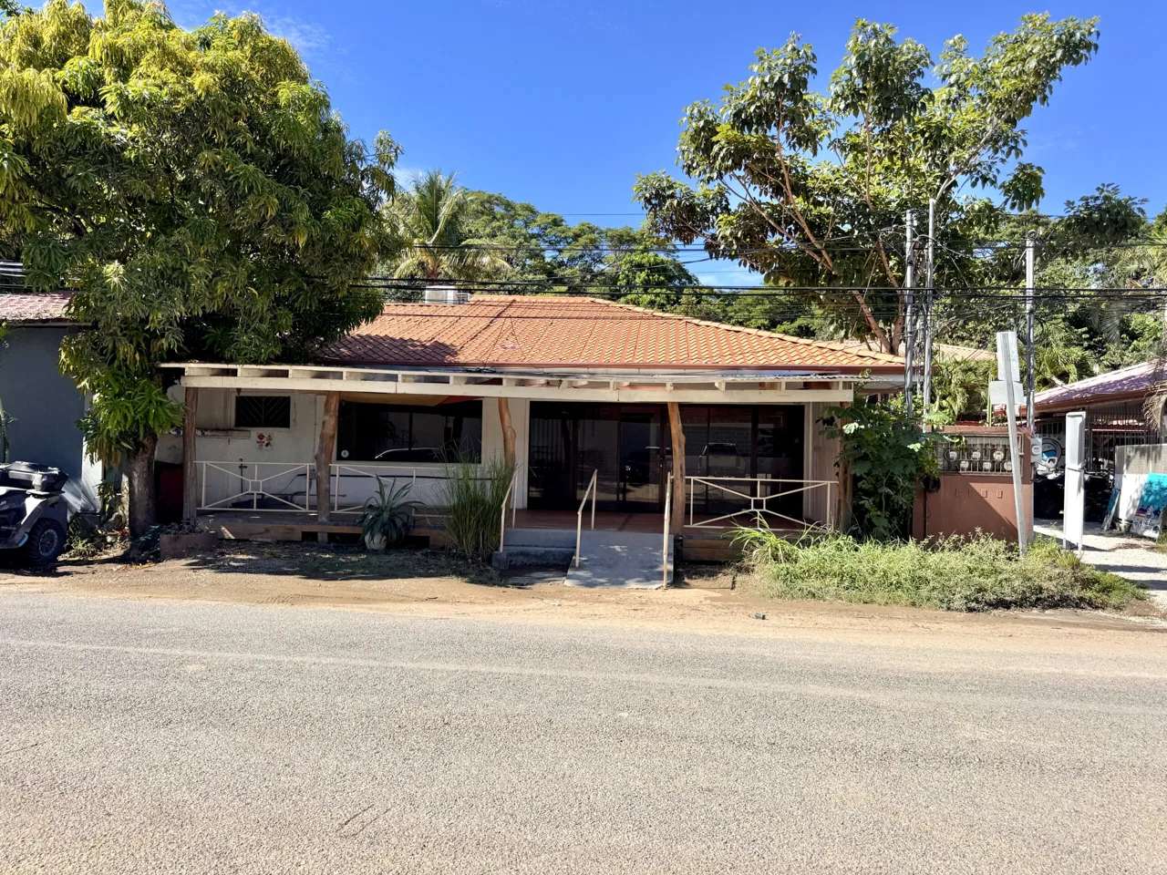 Downtown Sámara Home with Commercial Space & Tropical Garden