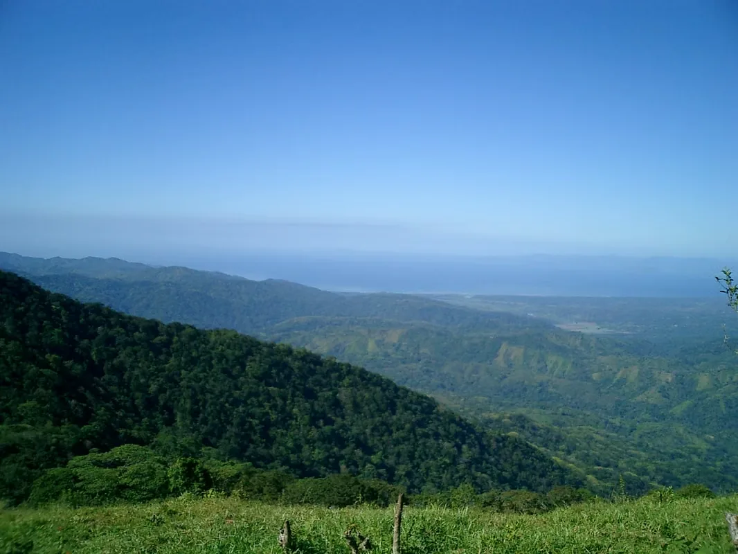 153 hectáreas, Turrubares. vista al mar, bosque, pastizales.