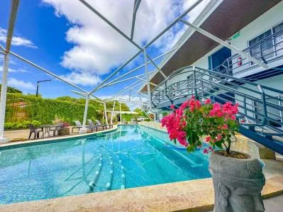 Complejo hotelero en venta en Uvita: 12 apartamentos de dos habitaciones y piscina, photo 3