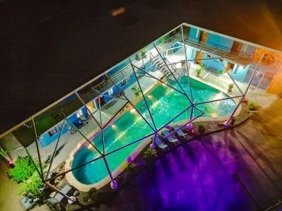 Complejo hotelero en venta en Uvita: 12 apartamentos de dos habitaciones y piscina, photo 5