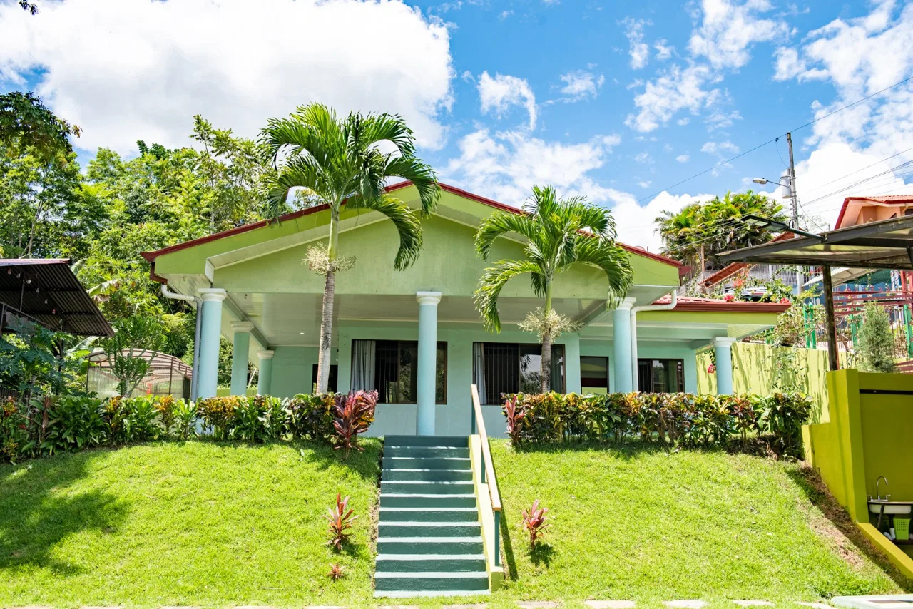 SECLUDED PARADISE RETREAT: FULLY FURNISHED 2-BR HOME IN LA BONITA, SAN ISIDRO – 0.19 ACRES