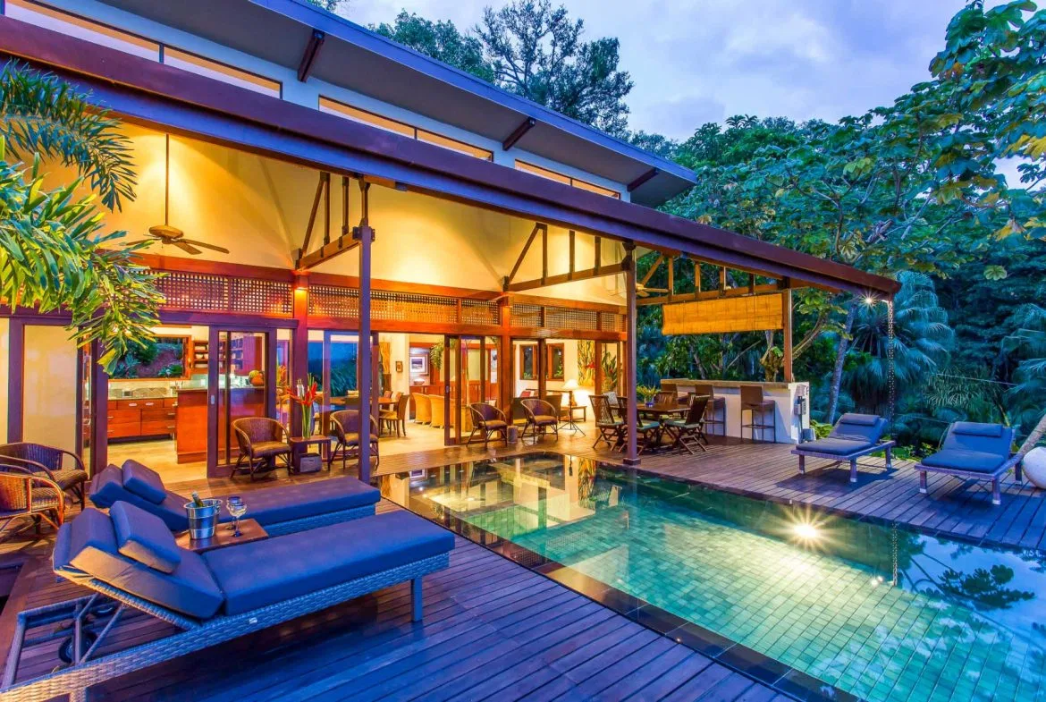 IMPECCABLE ESTATE AND RESERVE, WITH PRIVACY AND AMAZING OCEAN VIEWS – 4.15 ACRES, photo 2