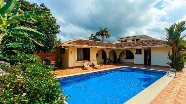 Charming Residencial Complex With Income Potential In The Heart Of Jaco | Costa Rica Real Estate | Jaco Realty