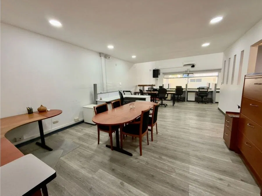 Alquiler o venta de Local comercial en Guachipelín, Escazu