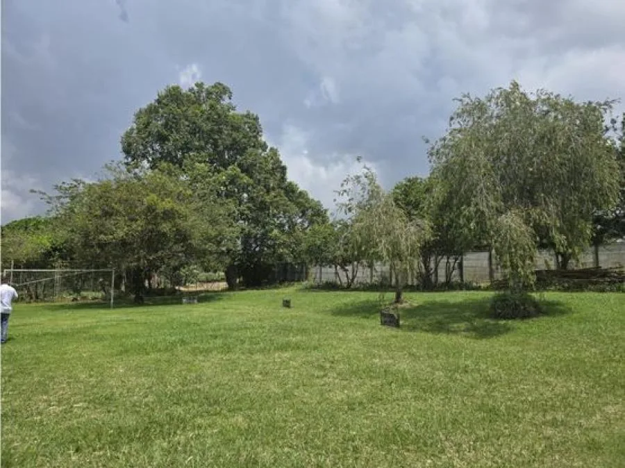 Lote en venta en Santo Domingo. Uso mixto - desarrollar. 5PVV9634224 - Venta en Santo Domingo