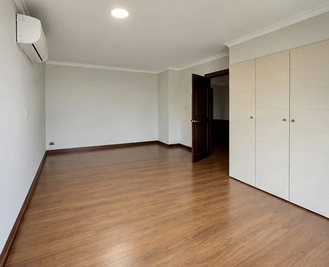 ermosa y espaciosa casa de 400 m², diseñada para quienes buscan comodidad, amplitud y excelentes áreas sociales para disfrutar en familia y recibir invitados., photo 2