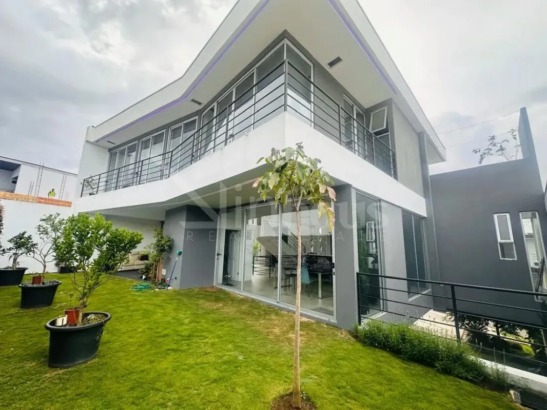 Descubre esta exclusiva casa ubicada en un elegante condominio, diseñada para quienes valoran el lujo, la comodidad y los espacios amplios. Gracias a su generoso terreno, la propiedad ..., photo 7