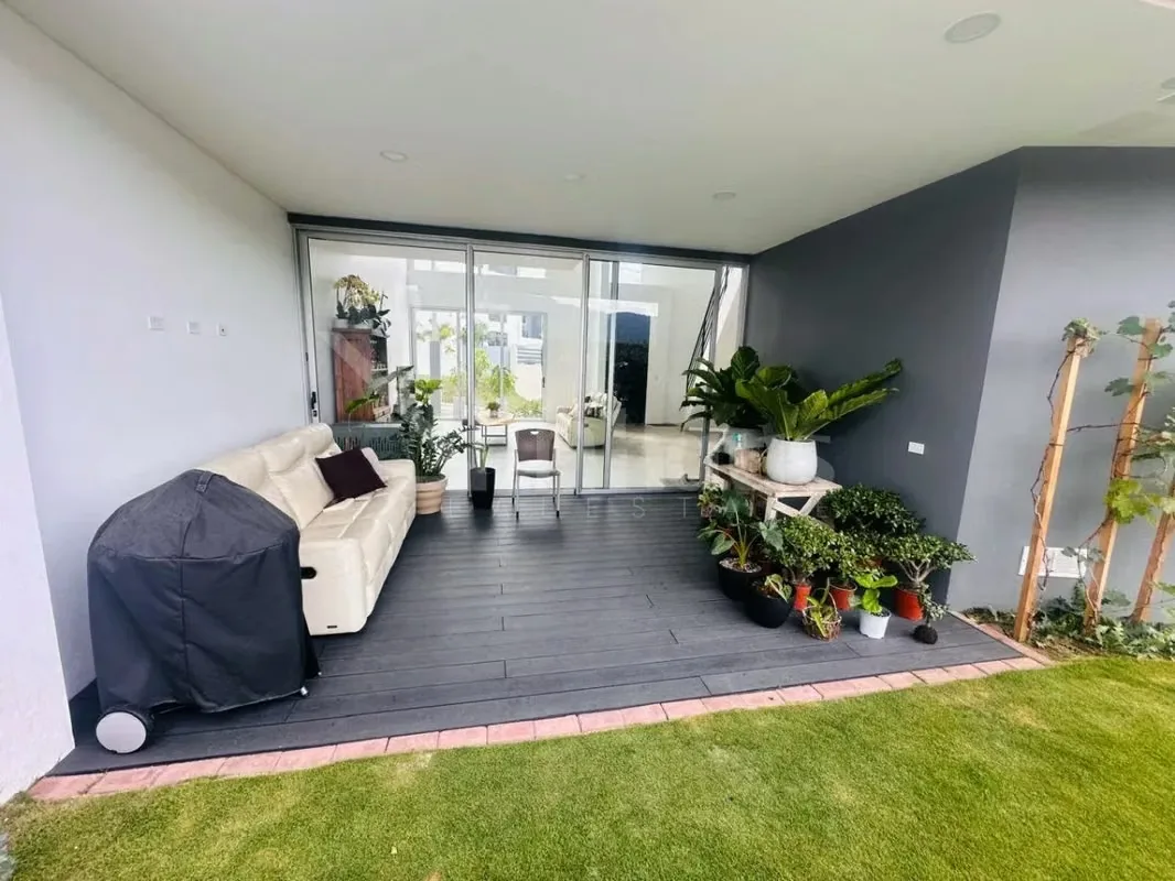 Descubre esta exclusiva casa ubicada en un elegante condominio, diseñada para quienes valoran el lujo, la comodidad y los espacios amplios. Gracias a su generoso terreno, la propiedad ..., photo 9